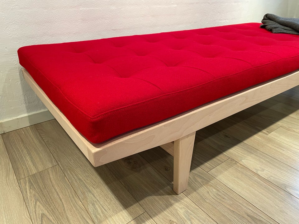 Poul M Volther Daybed Daybed