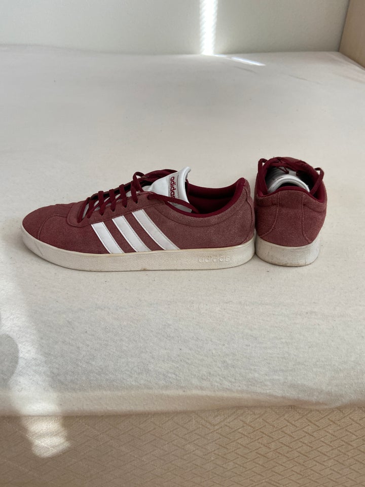 Adidas sko str 44