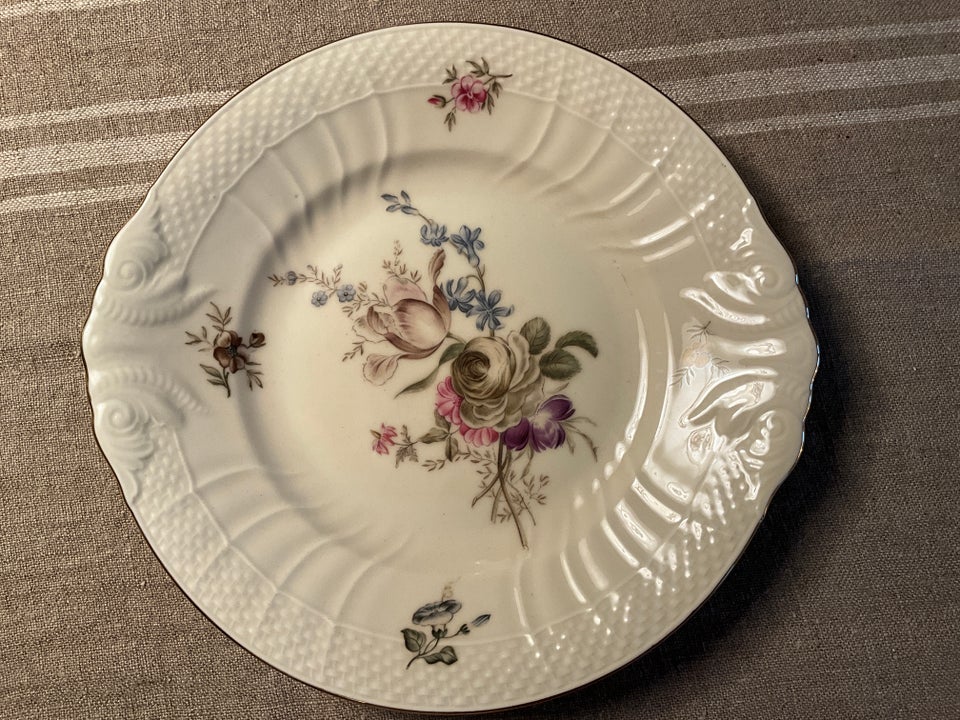 Porcelæn, Kagefad, Royal