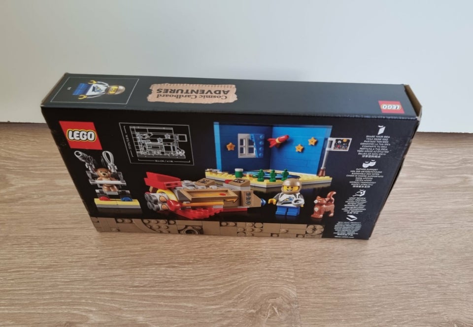 Lego Ideas, 40533 Cosmic Cardboard