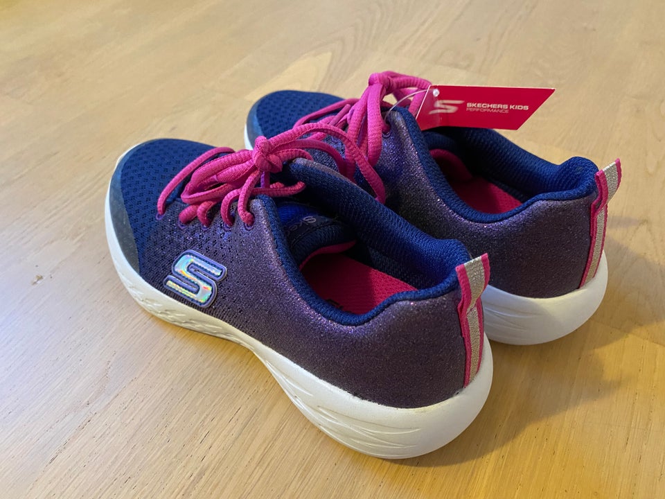 Sneakers, str. 33, Skechers