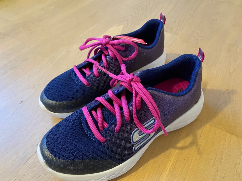 Sneakers, str. 33, Skechers