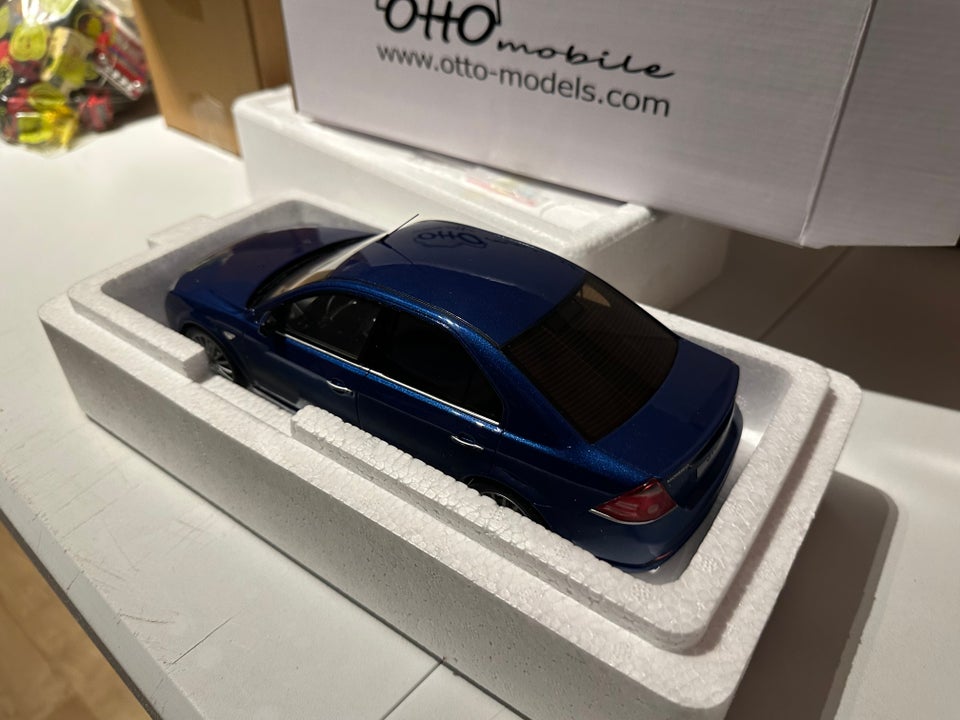 Modelbil OttoMobile Ford Mondeo