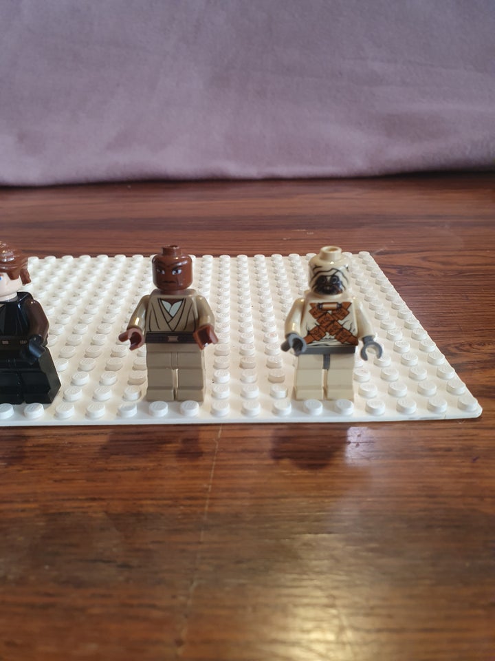 Lego Star Wars, Figurer