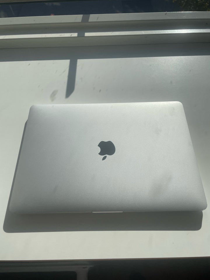 MacBook Pro, 13” m1-chip / 256 gb ssd