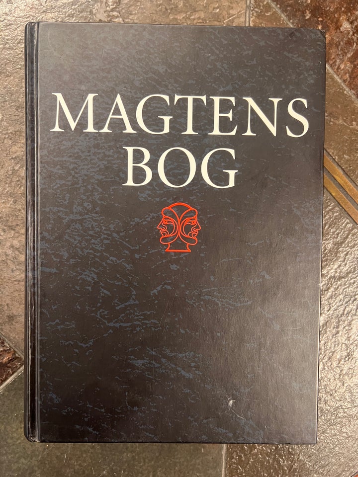 Magtens Bog, Erik Valeur m.fl.,