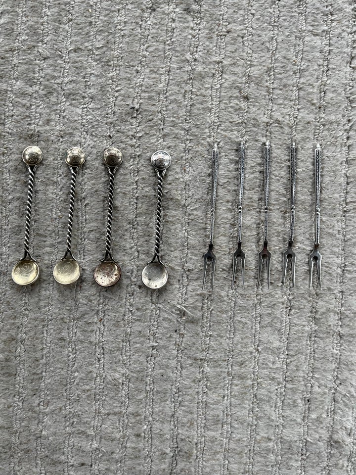 Sølvtøj 5 Antikke Pålægs gafler 