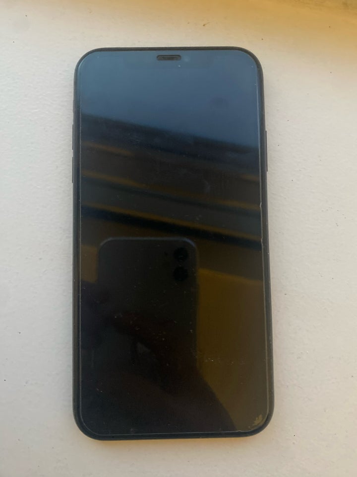 iPhone 11, 64 GB, sort