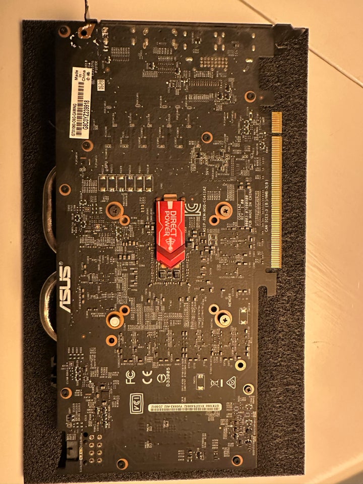 GTX 1060 Asus , 6 GB RAM, God