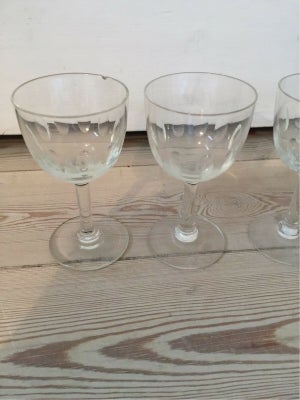 Glas 4 sherry og 7 portvins glas