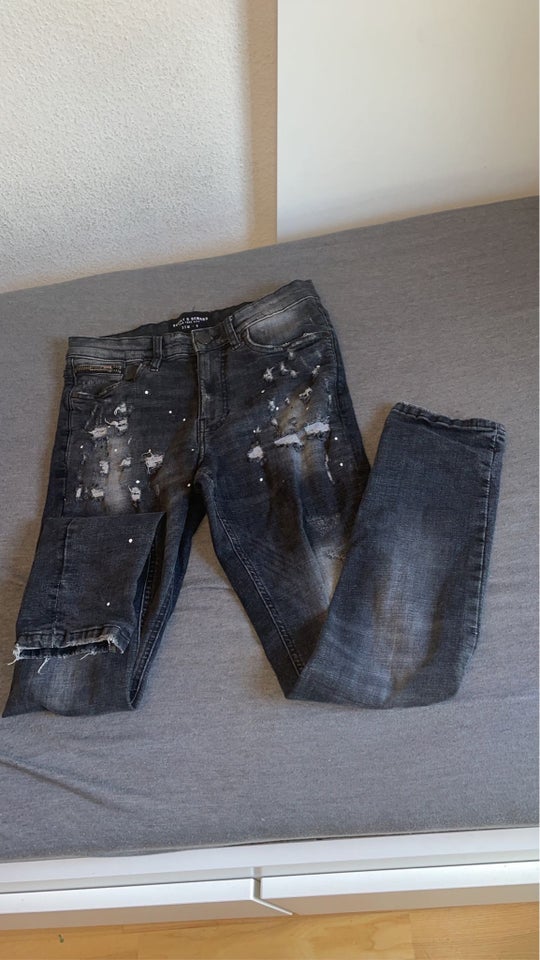 Jeans, Supply demand, str. 32