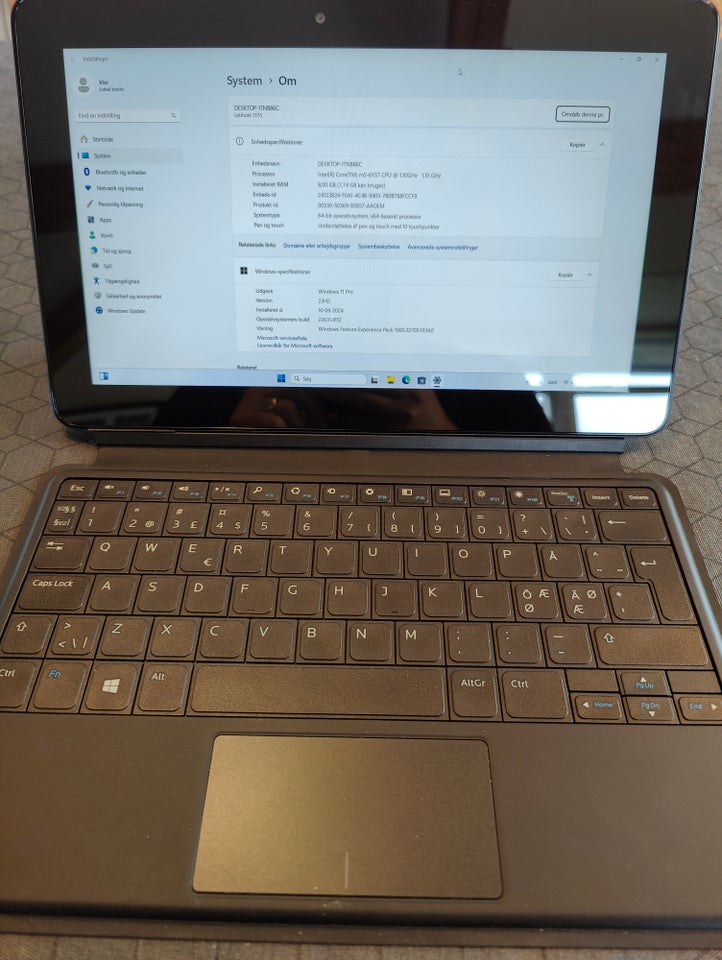 Dell Latitude 5175 280 GHz 8 GB