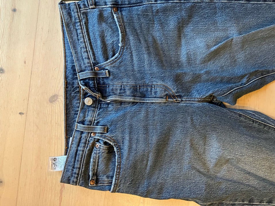 Jeans, Levis, str. 27