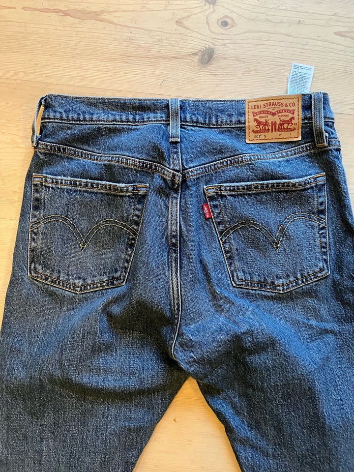 Jeans, Levis, str. 27