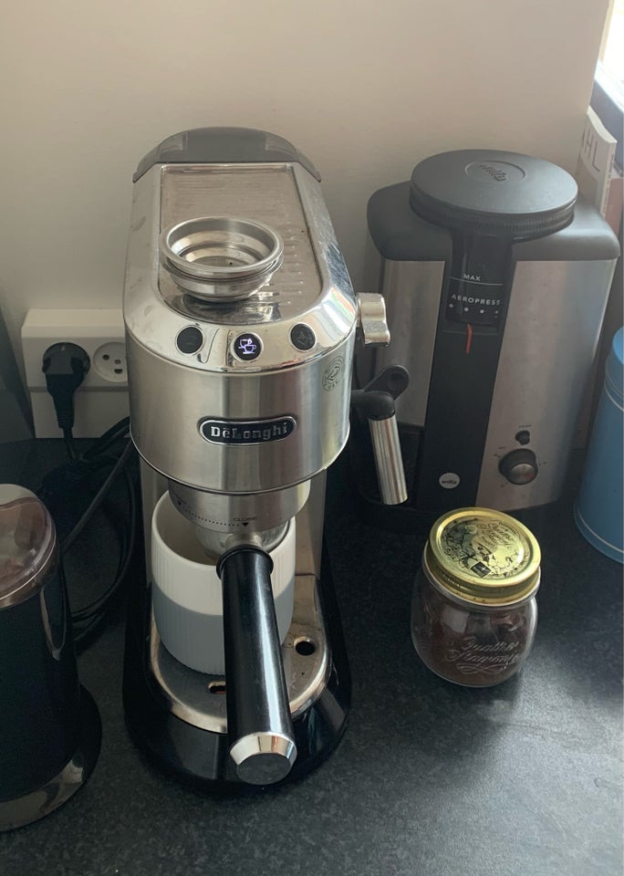 Espressomaskine, Delonghi