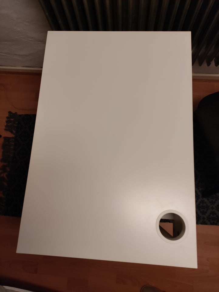 Skrivebord, Ikea, b: 73 d: 50 h: 75