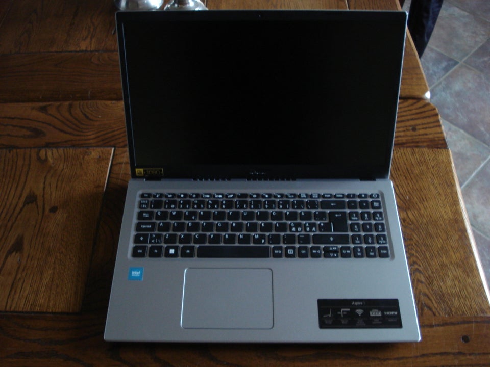 Acer Aspire 1, 8 GB ram, 128 GB