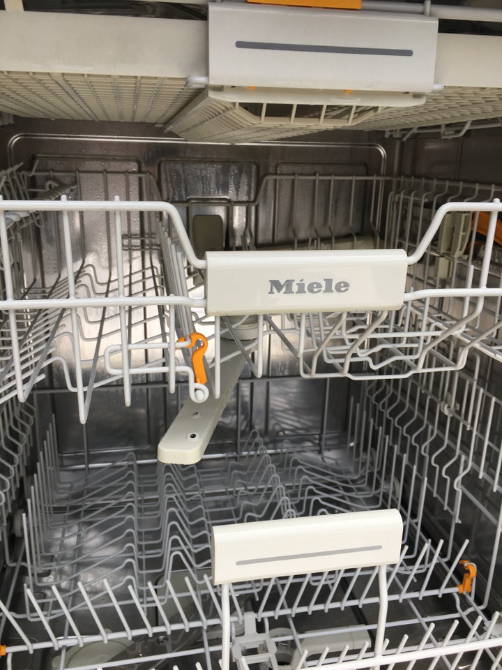 Miele G 6000 SCU BRWS, indbygning,