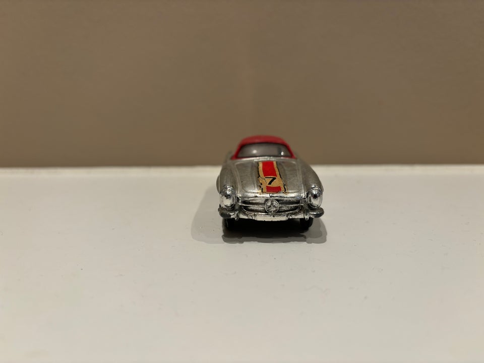 Modelbil, Corgi Mercedes-Benz 300