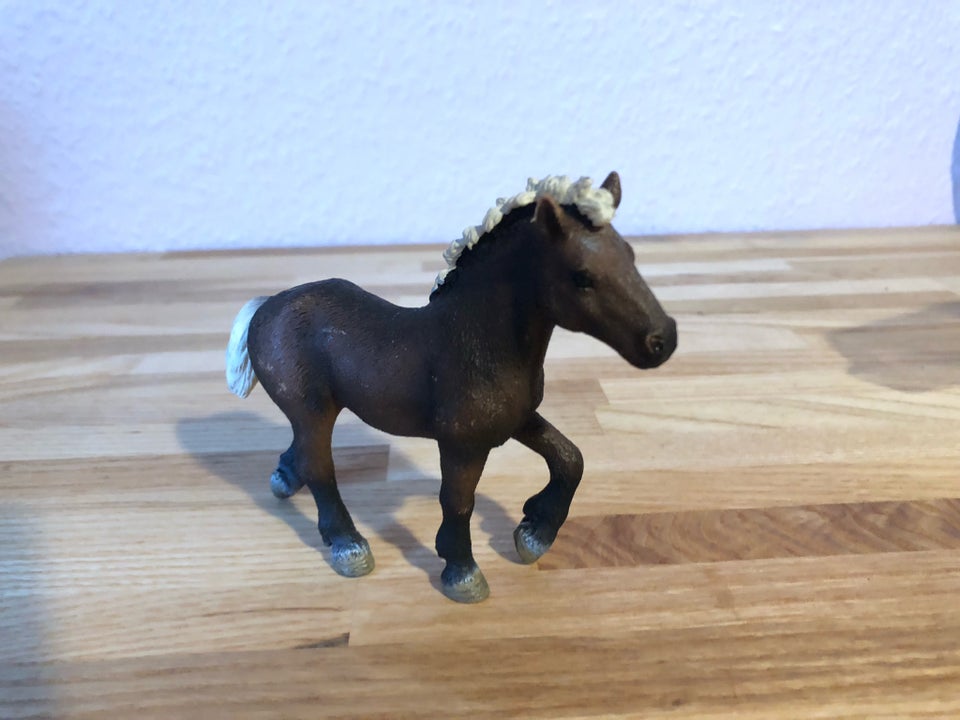 Figurer, Legetøjs pony og rytter