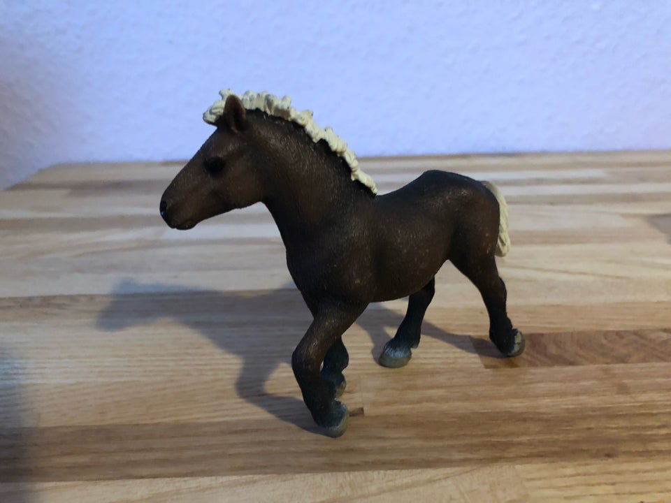 Figurer, Legetøjs pony og rytter