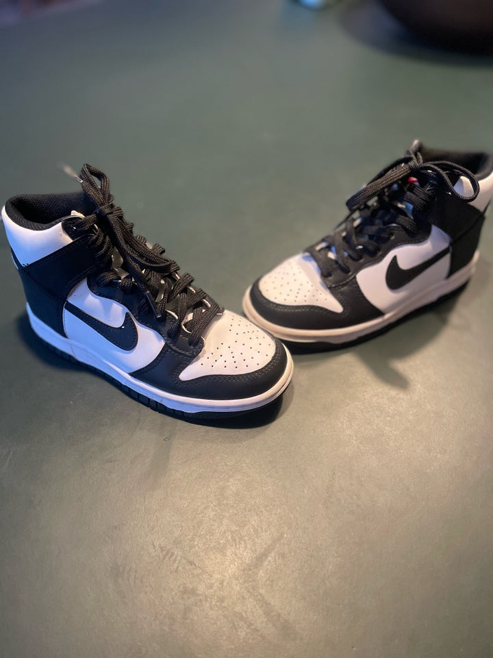 Sneakers, str. 35, Nike