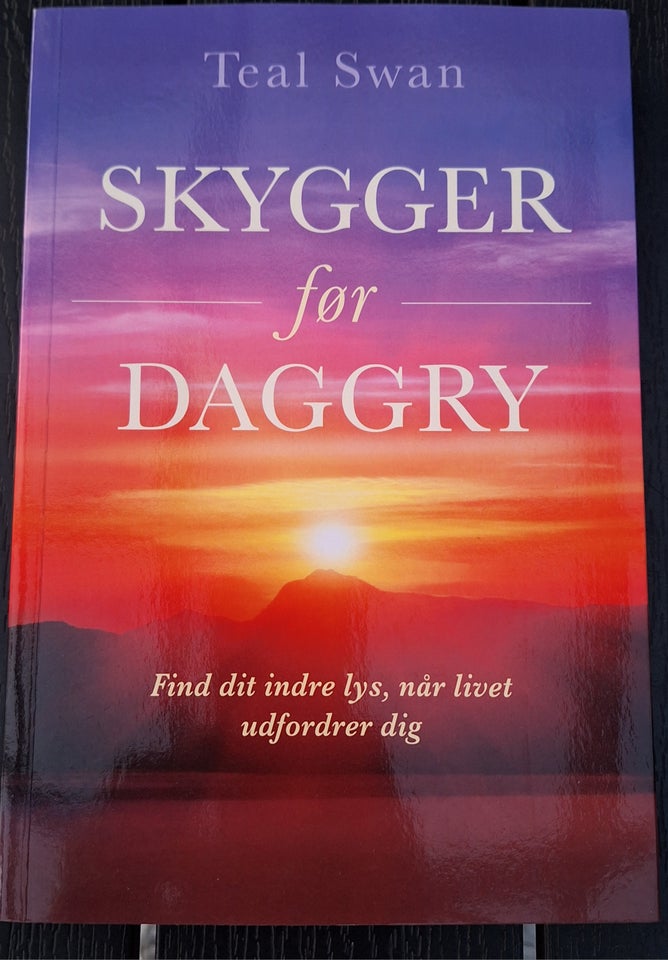 Skygger før daggry, Teal Swan,