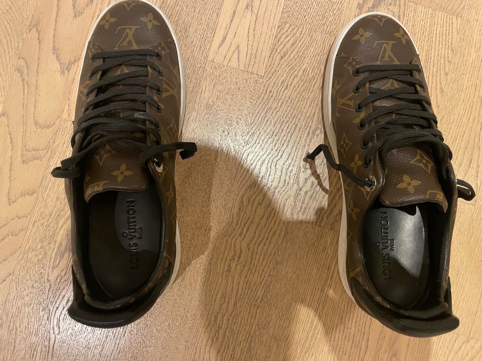 Sneakers, Louis Vuitton , str. 43,5