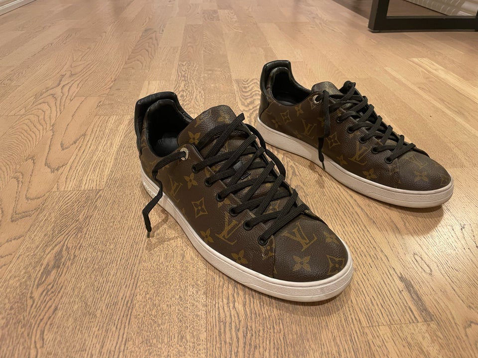 Sneakers, Louis Vuitton , str. 43,5