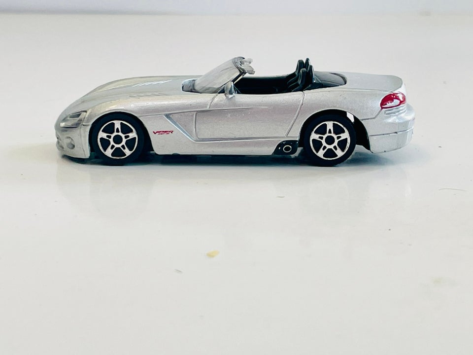 Modelbil, Bburago Dodge Viper,