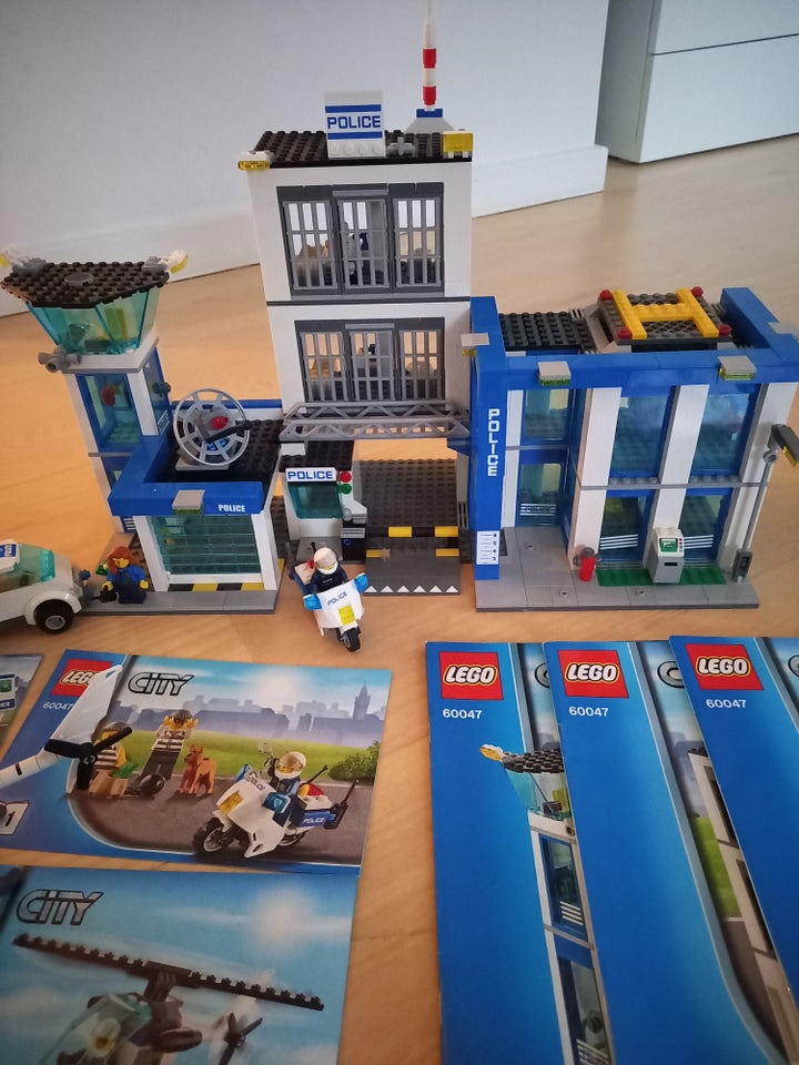 Lego City, 60047, 7741