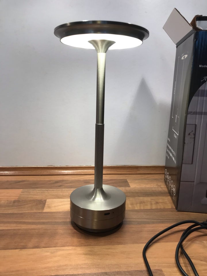 Skrivebordslampe