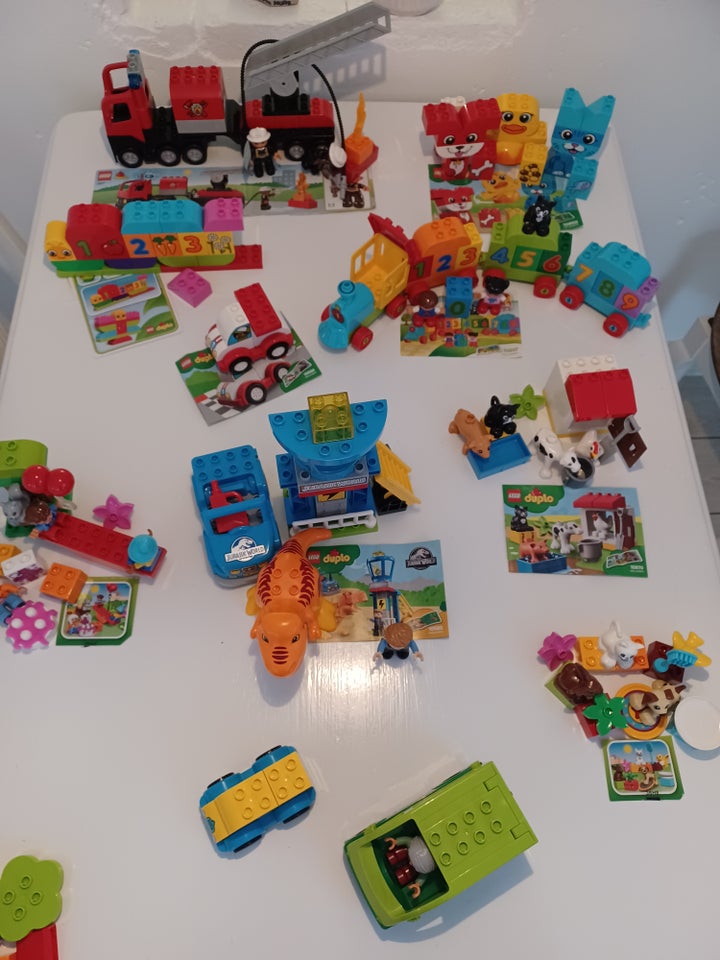 Lego Duplo 8 sæt + 3 biler