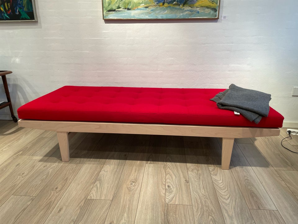 Poul M Volther Daybed Daybed