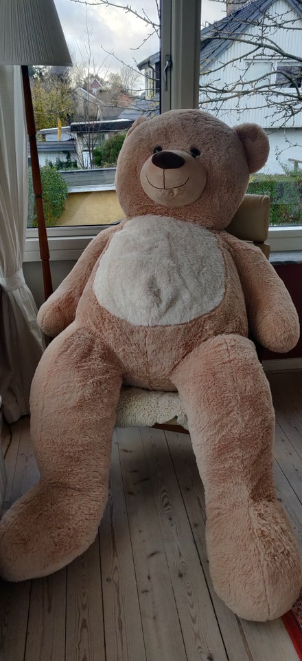 Stor bamse 180cm lang.