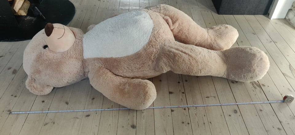 Stor bamse 180cm lang.