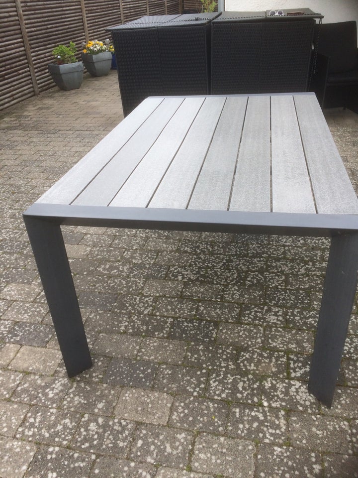 Havebord Jutlandi aluminium og