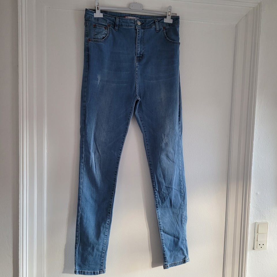 Jeans, Levis, str. 27