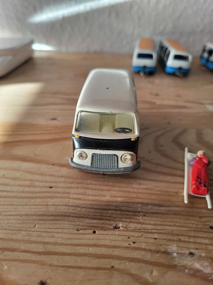 Modelbil, Tekno Taunus transit