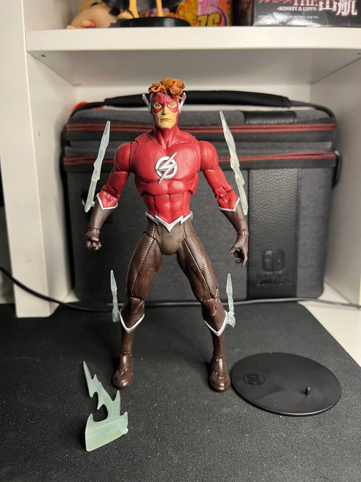 Wally West action figure ,