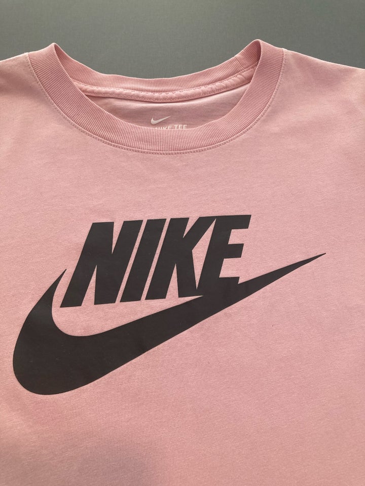 T-shirt Nike  str 38