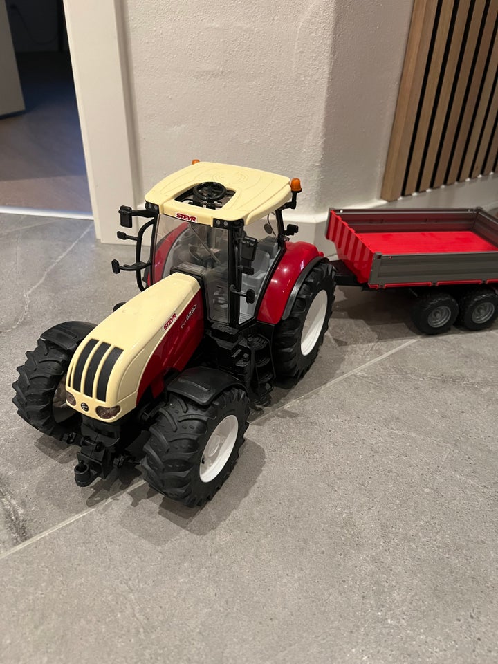 Bruder traktor og gravko