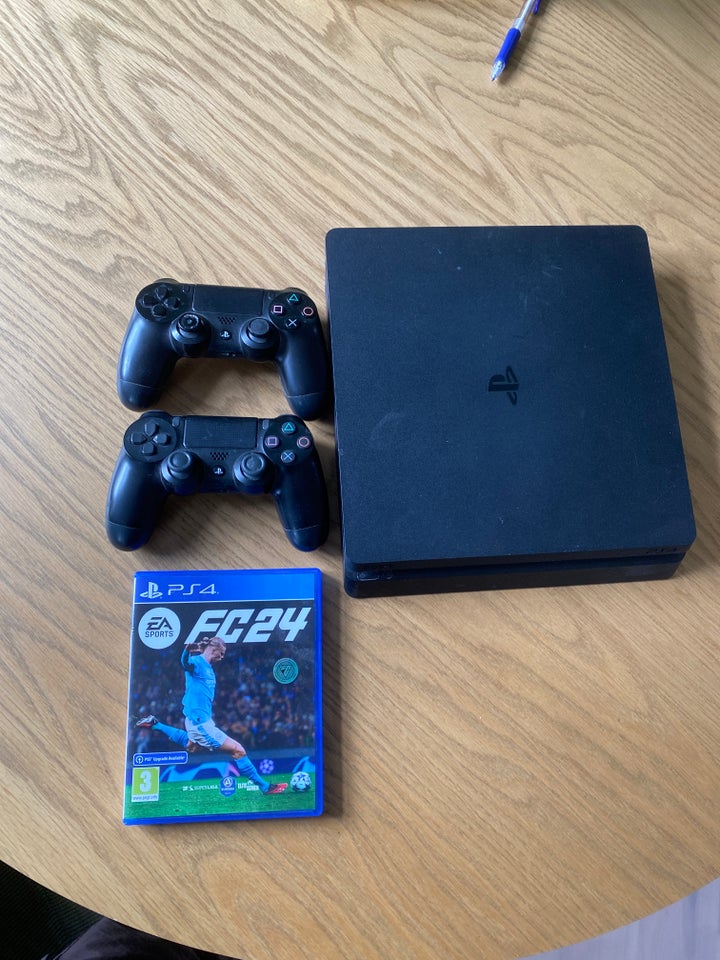 Playstation 4 Playstation 4 Slim