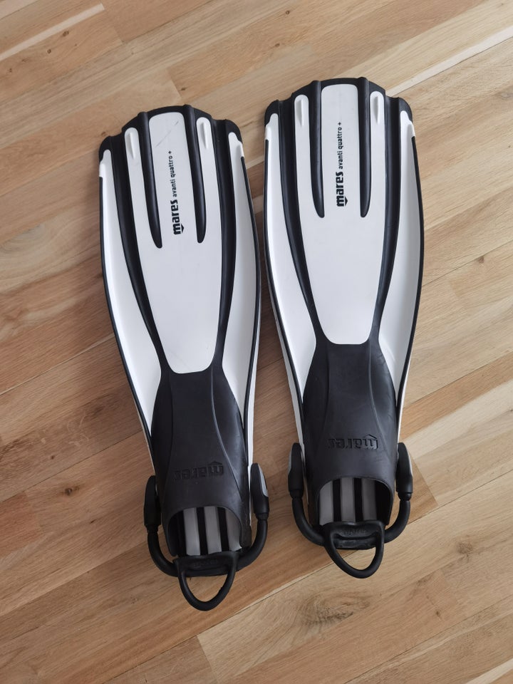 Mares Scuba Diving Fins