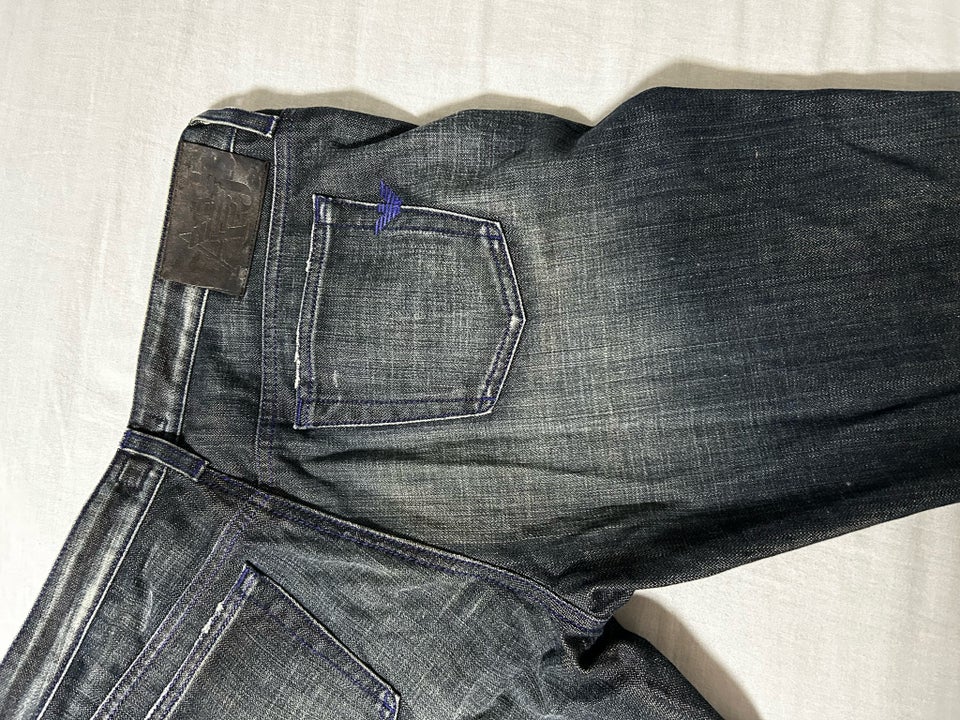 Jeans, Armani Jeans, str. 31