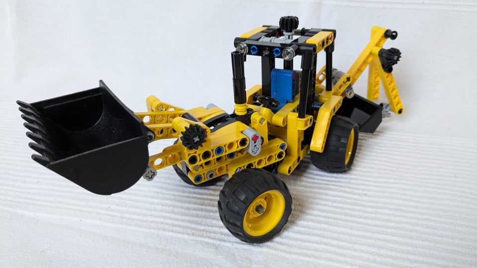 Lego Technic, 42004 Mini Backhoe