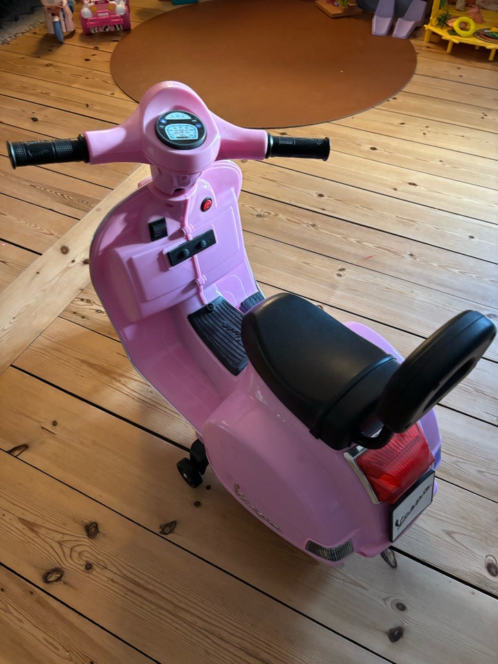 Vespa scooter, Vespa