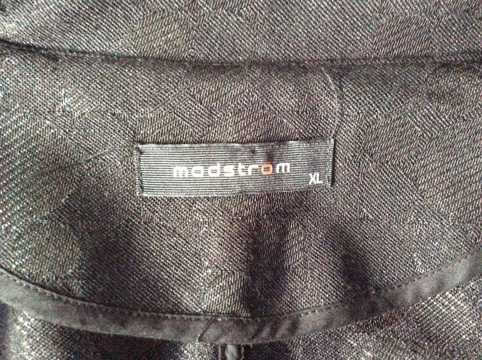 Blazer, str. 42, Modstrøm