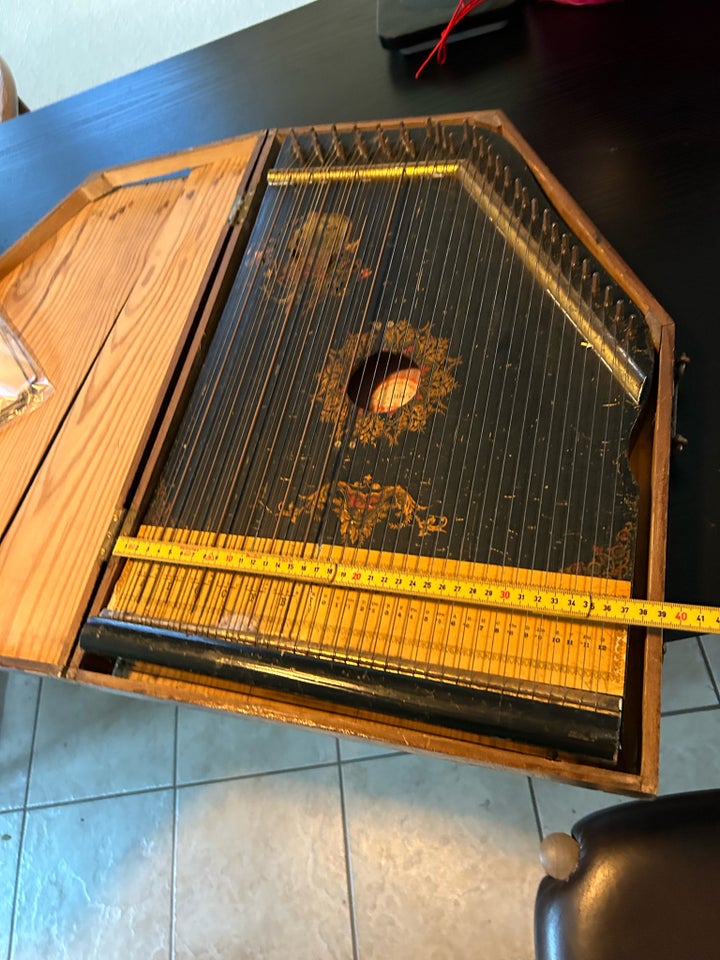 Zither guitar, Dansk Columbia 1170