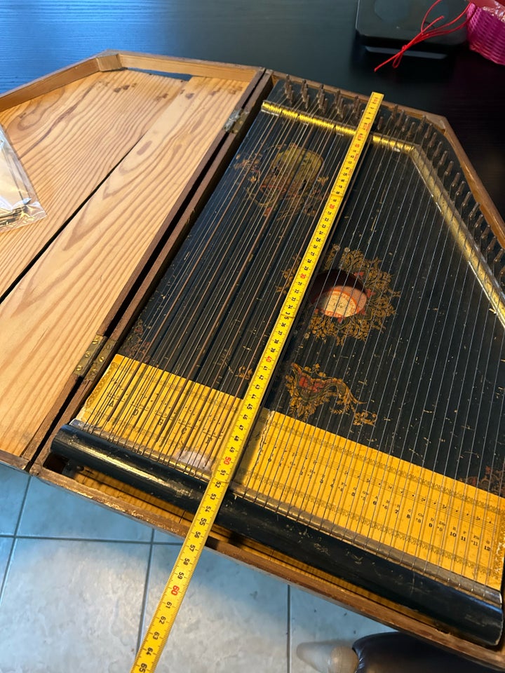 Zither guitar, Dansk Columbia 1170